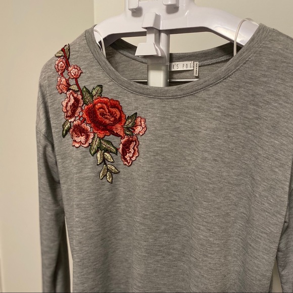 Floral Sweater - Picture 2 of 4